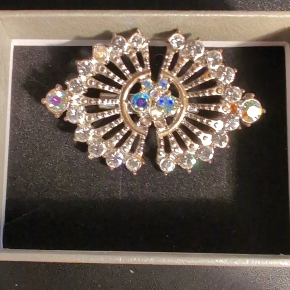 Vintage Blue Rhinestone Silver Tone fower Pin Brooch